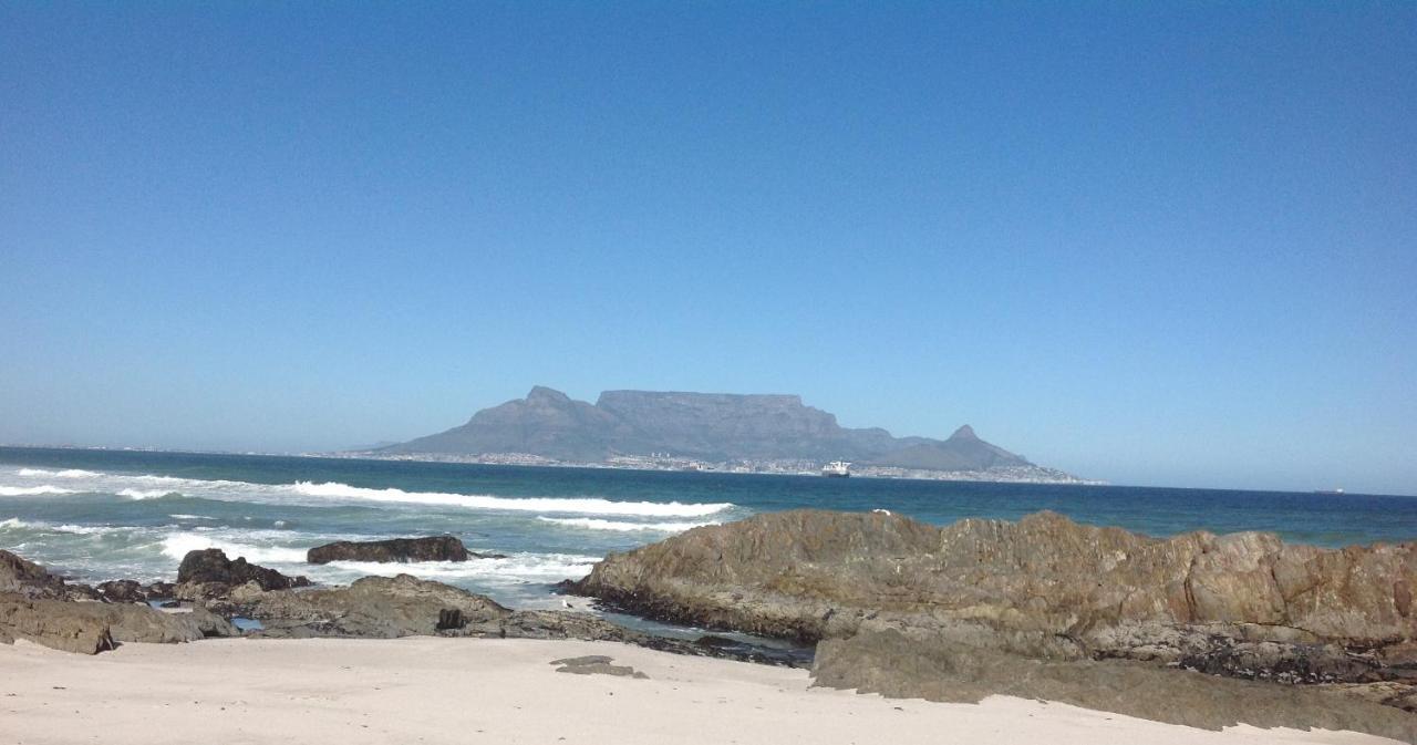 White Waves Beach House Bloubergstrand Kültér fotó