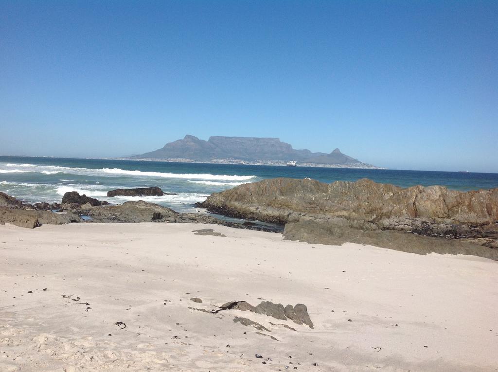 White Waves Beach House Bloubergstrand Kültér fotó