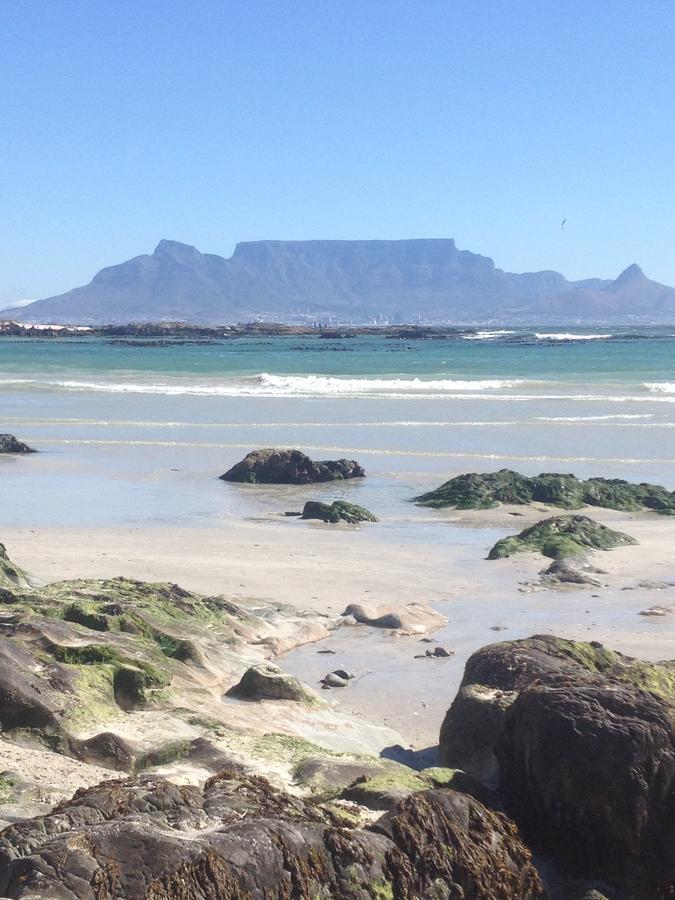 White Waves Beach House Bloubergstrand Kültér fotó