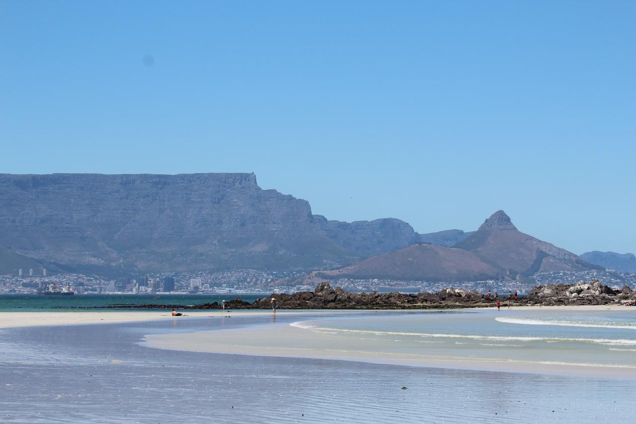White Waves Beach House Bloubergstrand Kültér fotó